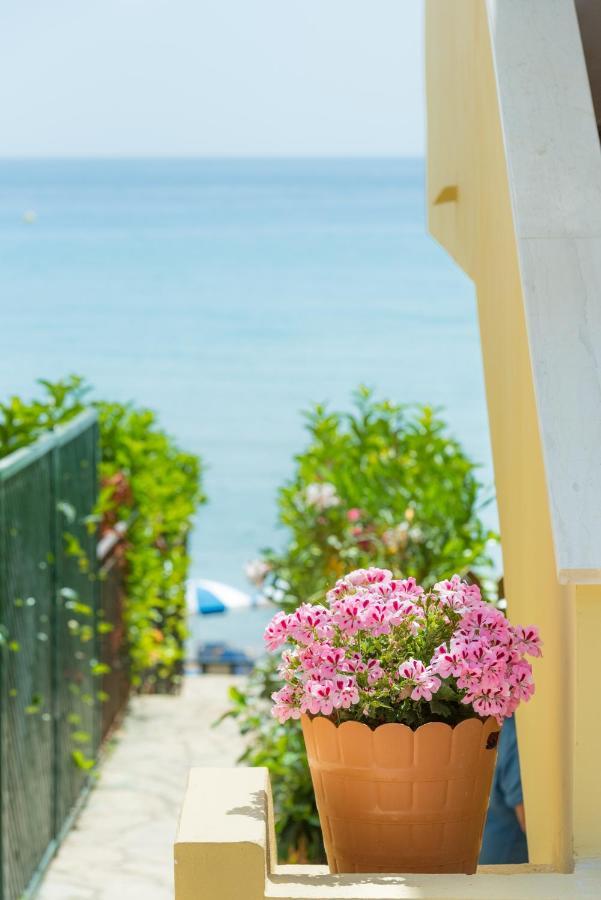 Waves Apartments Melody Glyfada Exterior foto